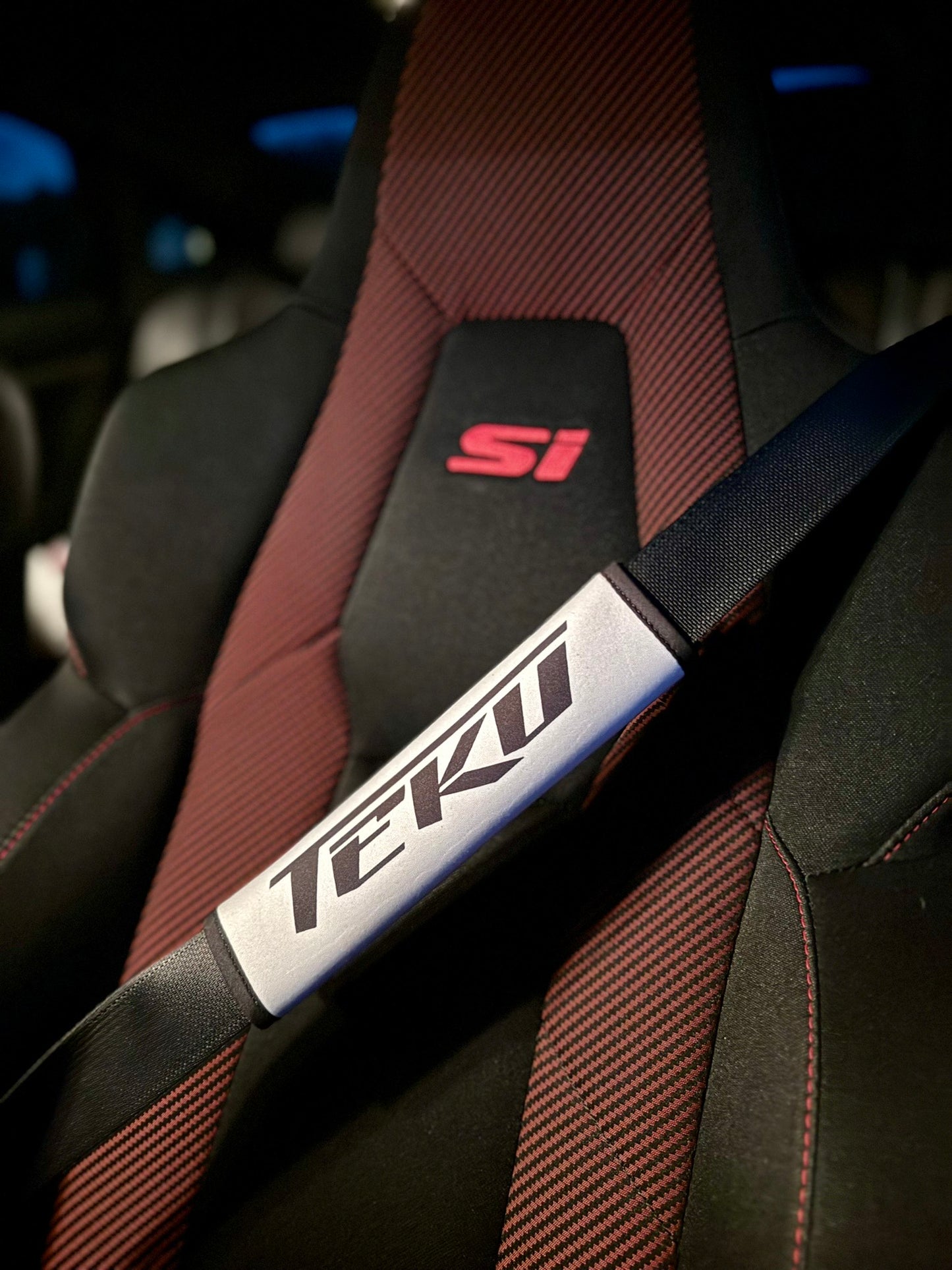 Teku - Seat Belt Cover (CLEARANCE/DISCOUNTED MISPRINTS AND SCORCHMARKS)